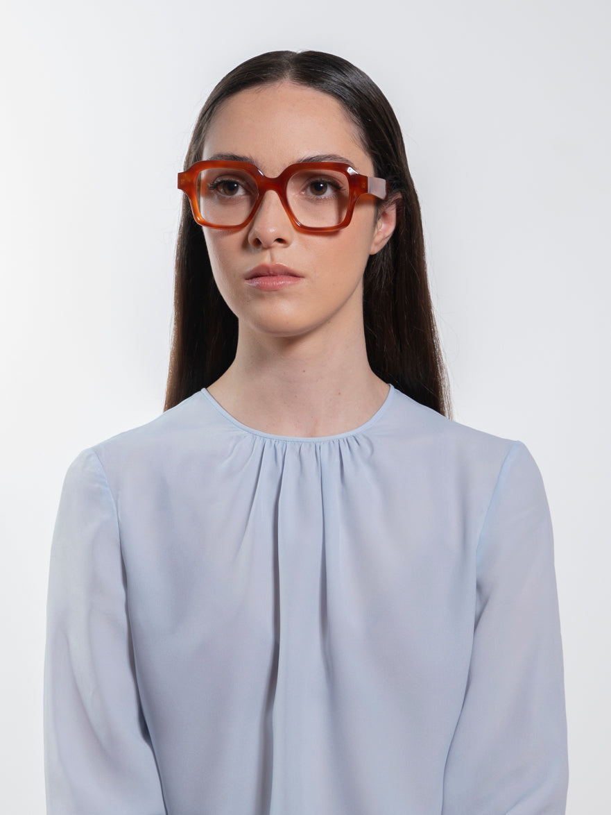 optical-gal-caramel