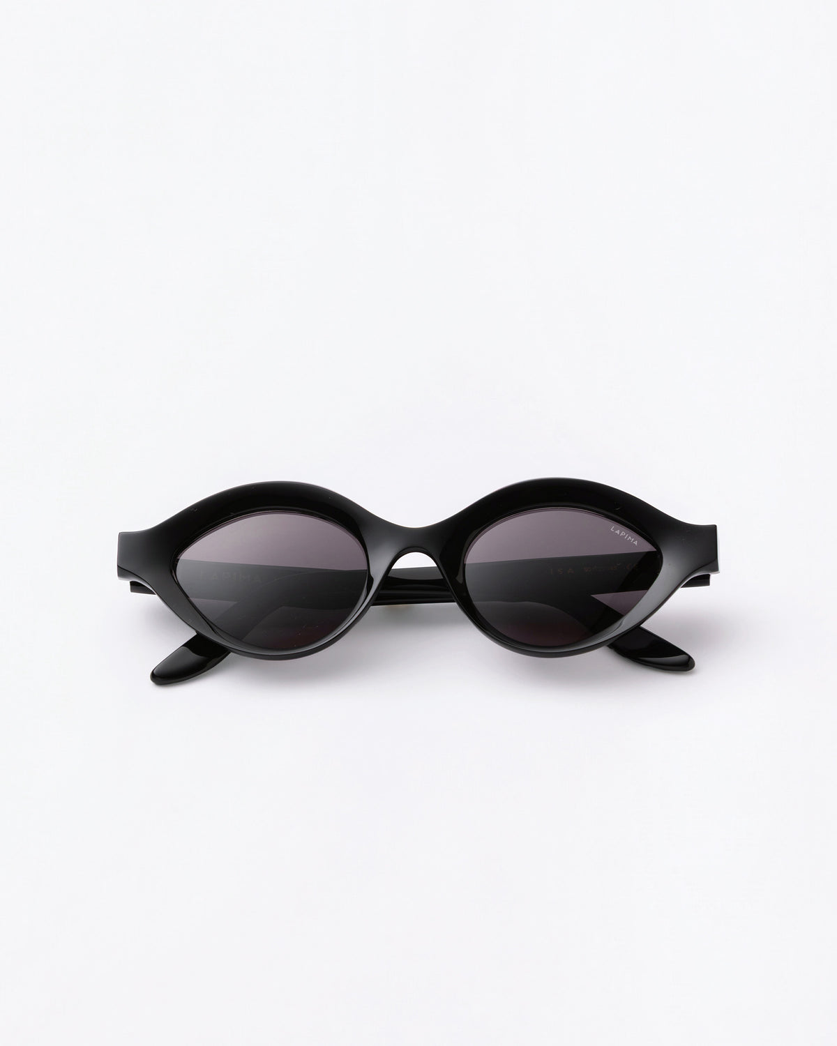 sun-isa-black-shadow