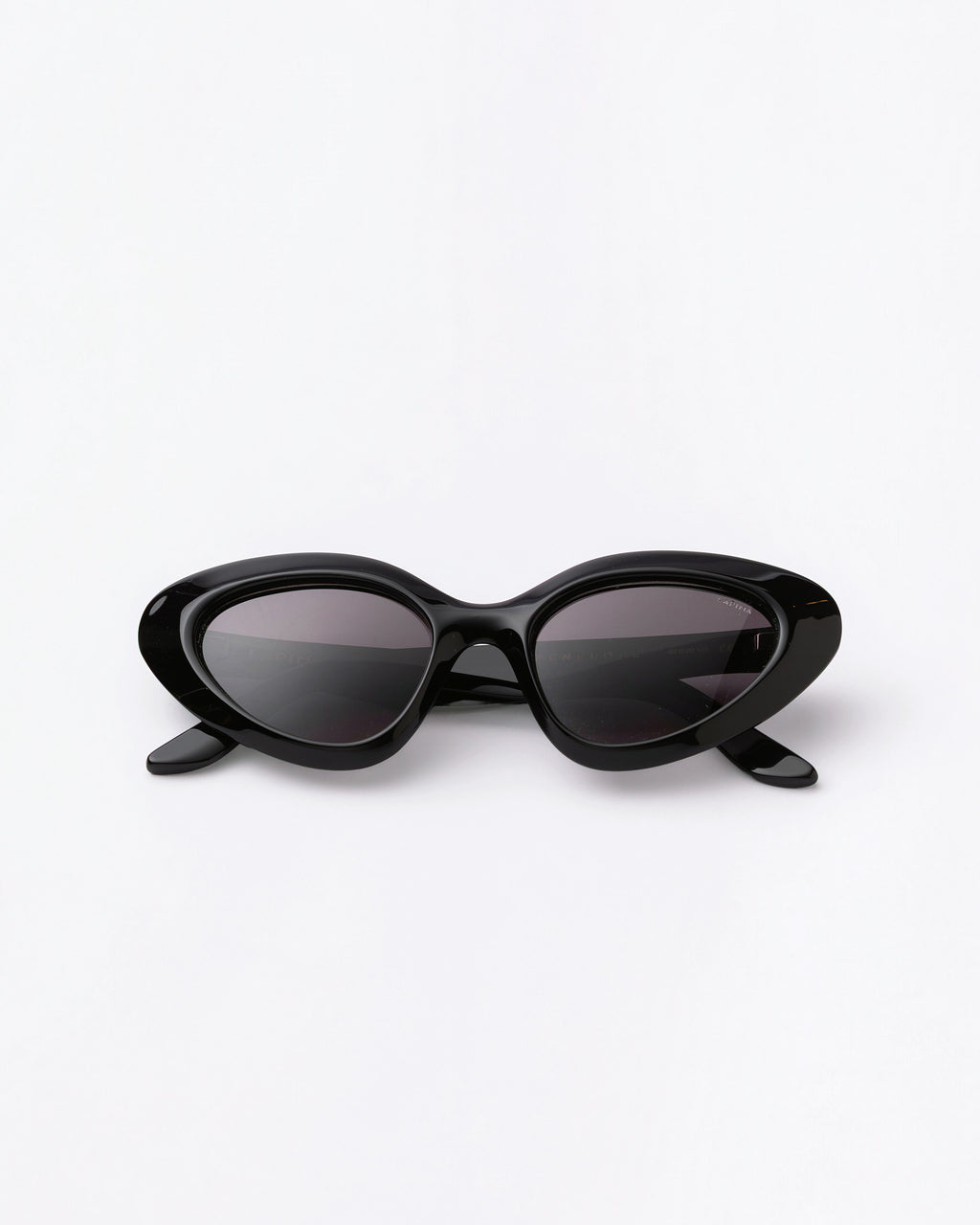 sun-penelope-black-shadow