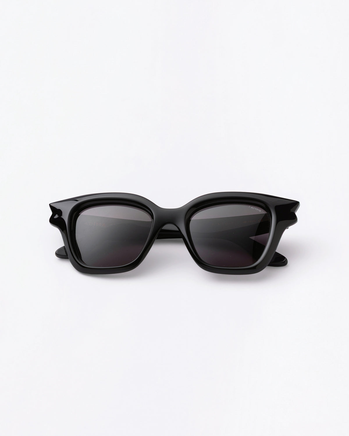 sun-margot-black-shadow