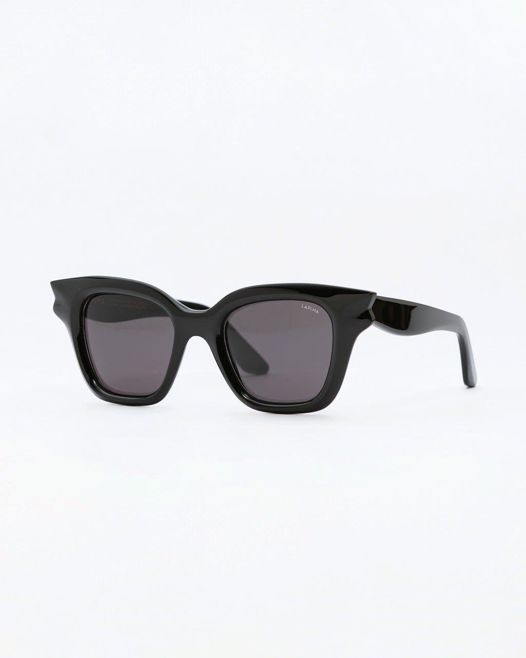 sun-margot-black-shadow