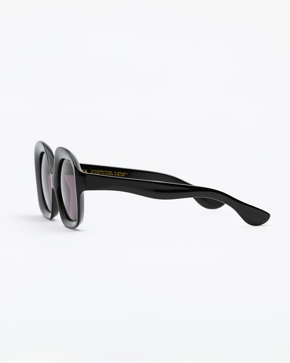 sun-sonia-black-shadow