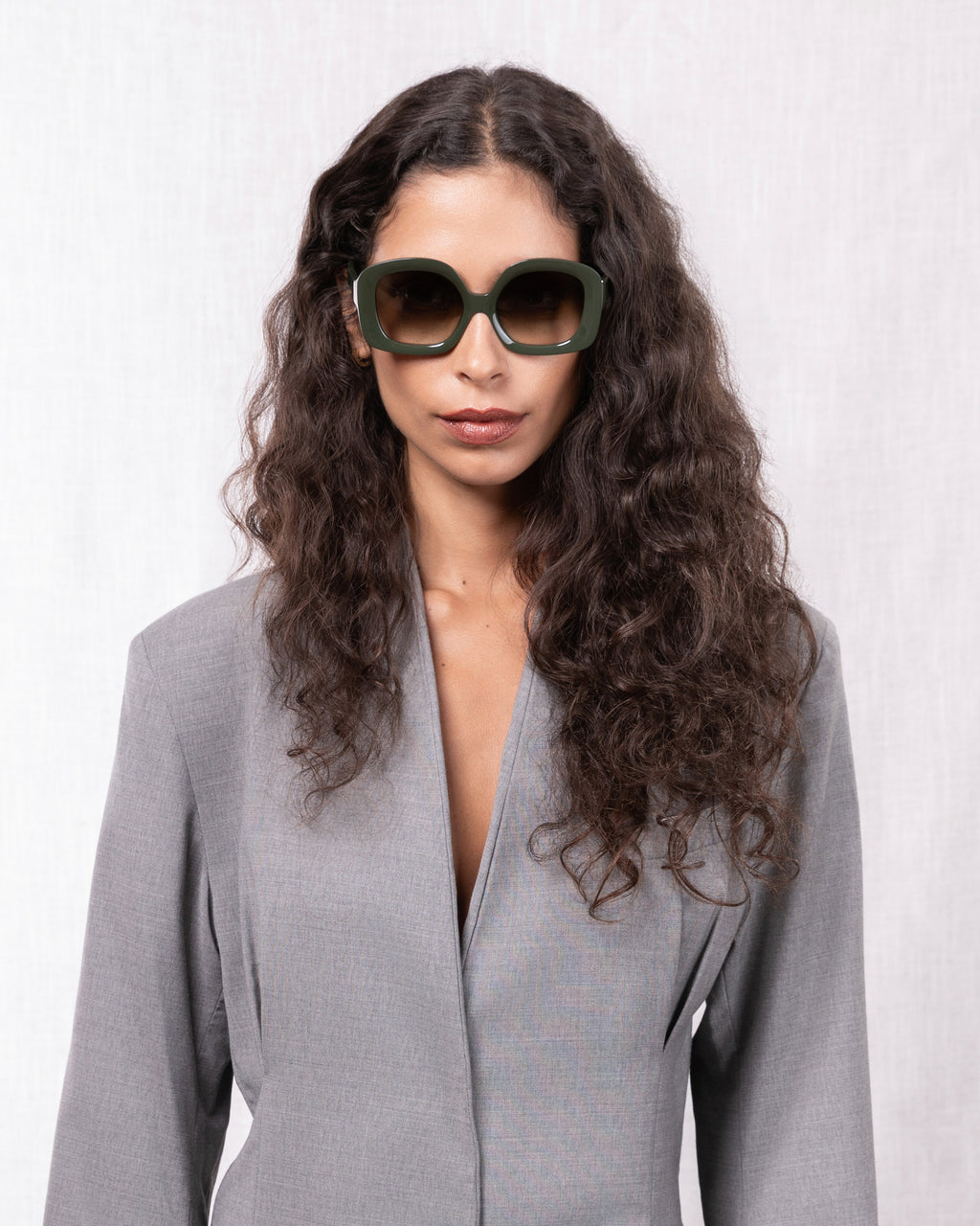 sun-sonia-tropical-green