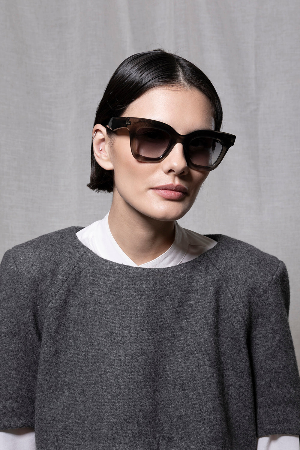 sun-lisa-garoa-grey