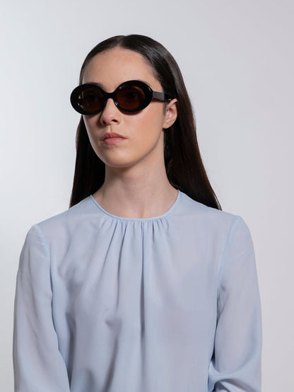 sun-madalena-black-solid