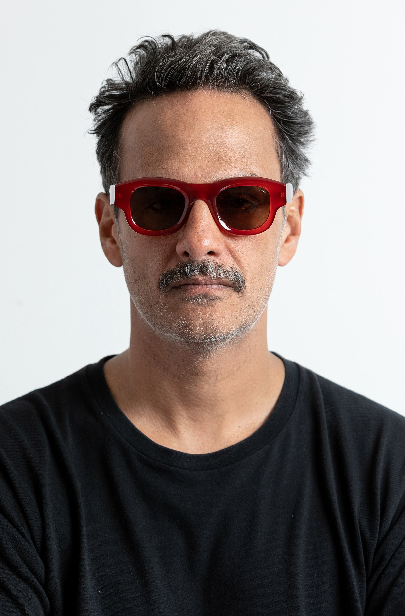 sun-caetano-red-solid