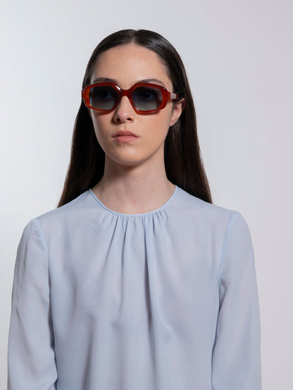 sun-elisa-caramel-blue-sky