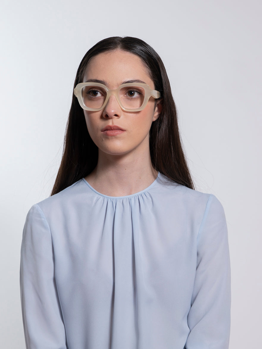 optical-nara-seda