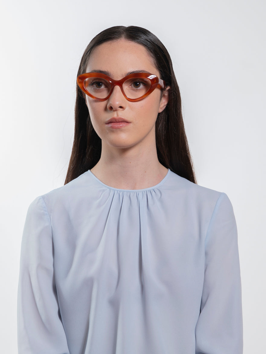 optical-penelope-caramel