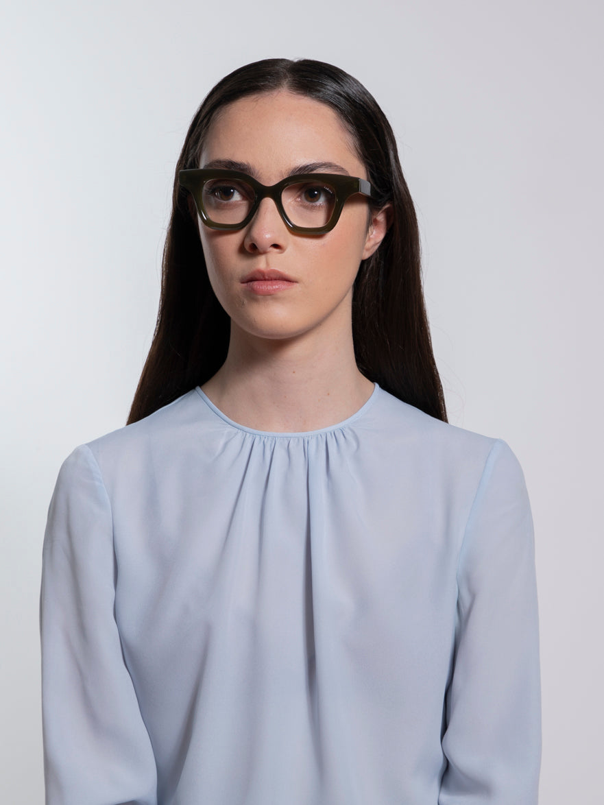 optical-lisa-petit-44-oliva