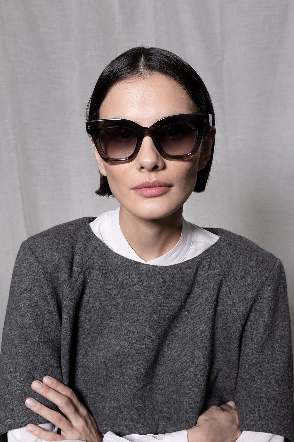 sun-lisa-garoa-grey