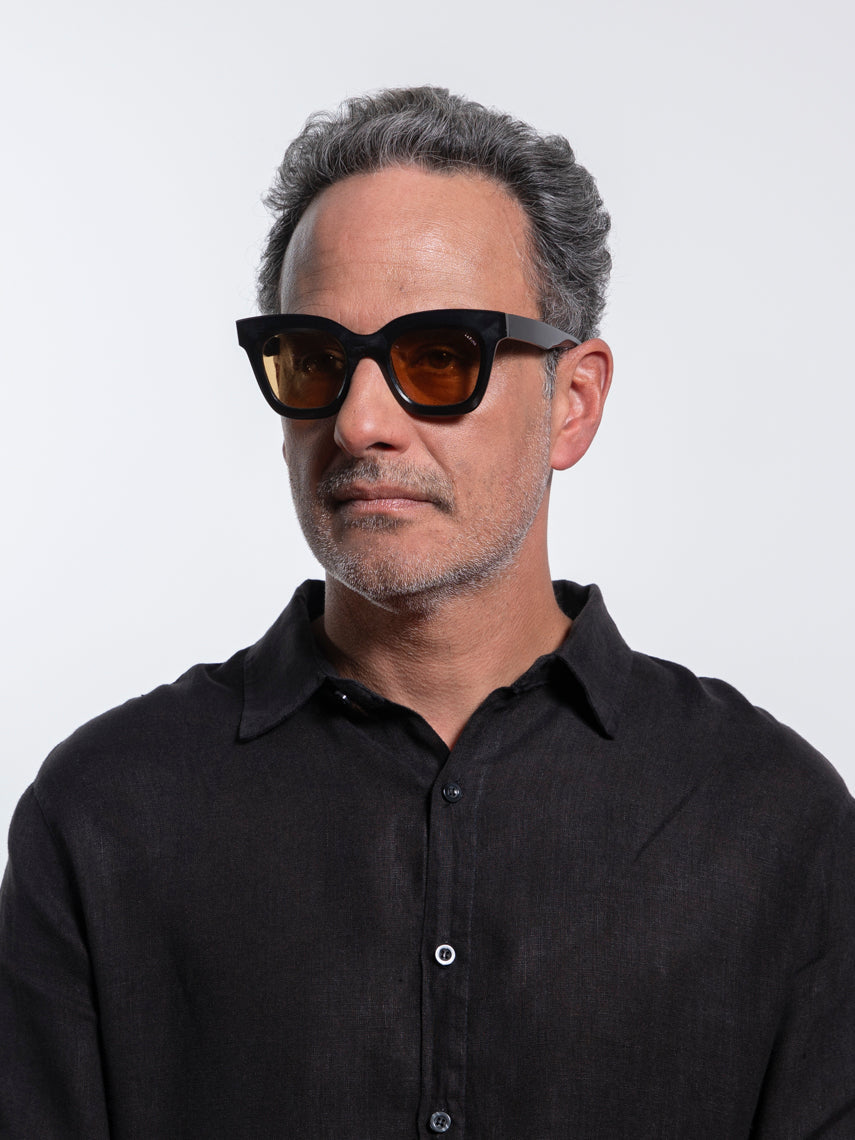 sun-lisa-x-natural-black-vintage