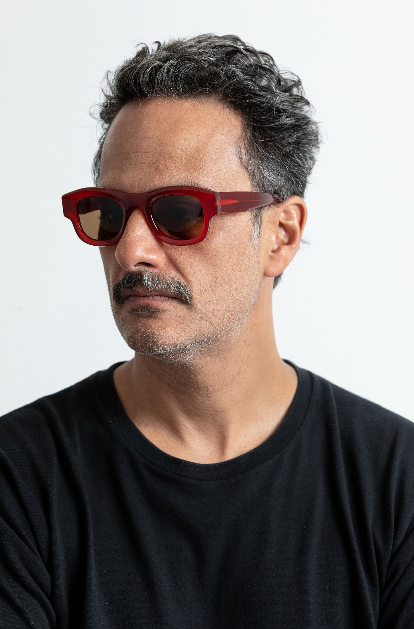 sun-caetano-red-solid