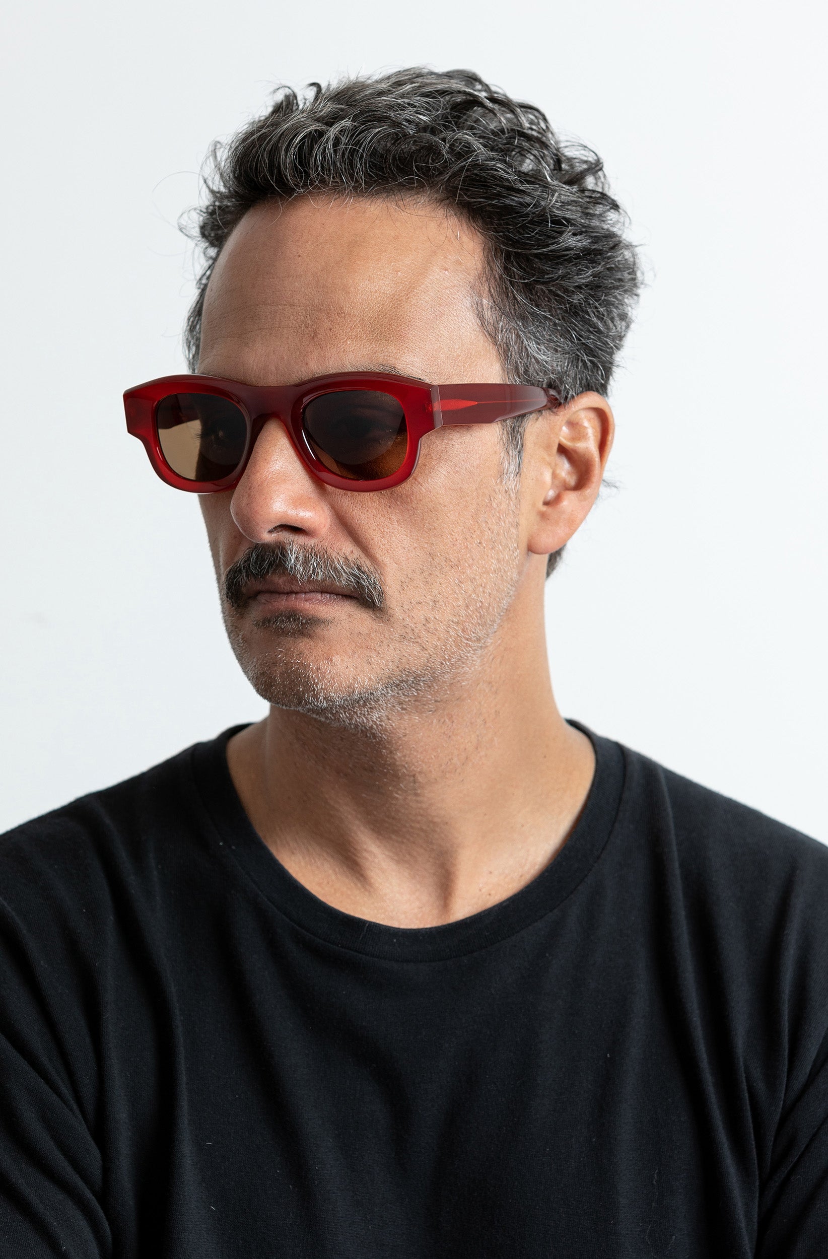 sun-caetano-red-solid