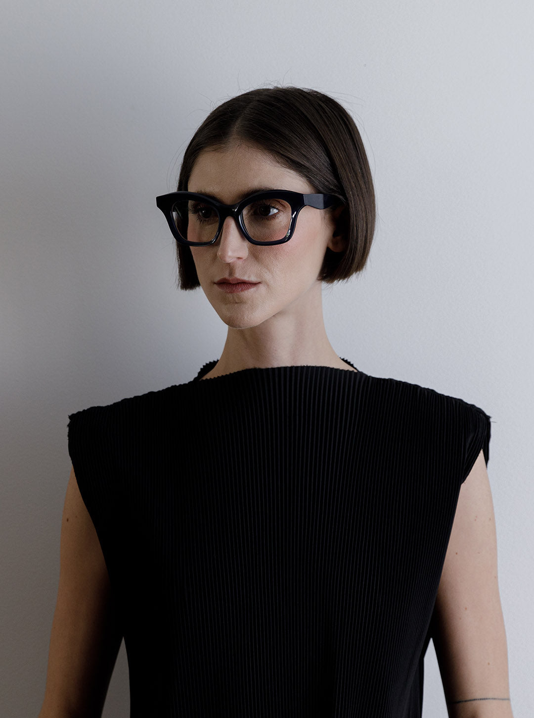 optical-betina-black