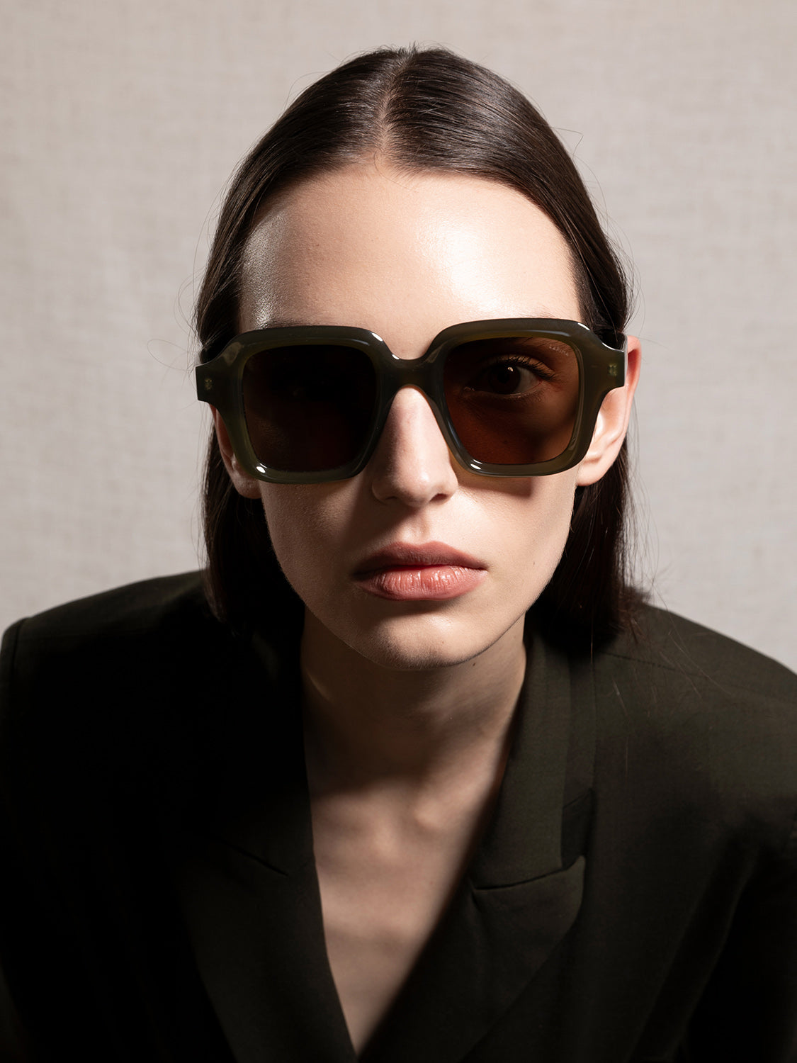 sun-gal-x-oliva-solid